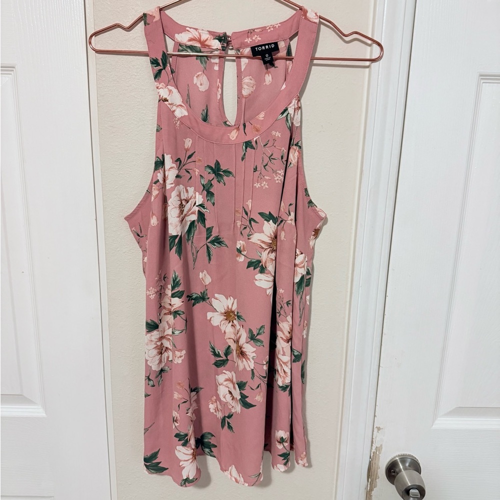 🌸 Torrid Blush Pink Floral Blouse – Romantic & Flowy 🌸 - Picture 3 of 6